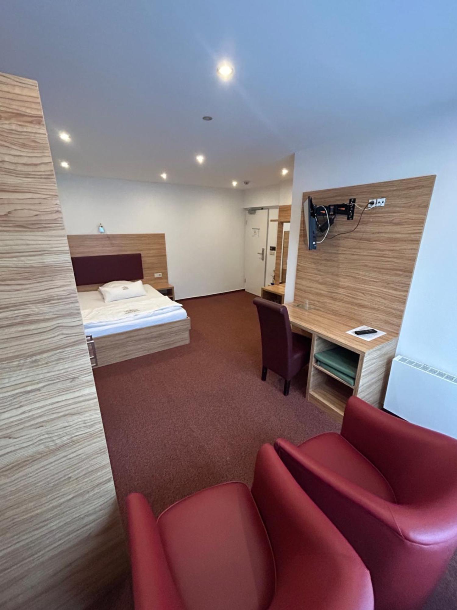 Hotel Garten บอนน์ ภายนอก รูปภาพ
