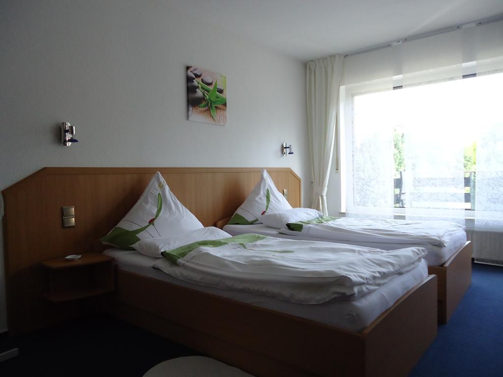 Hotel Garten บอนน์ ภายนอก รูปภาพ